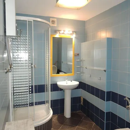 With Private Beach, Cleaning Included Appartement Sulomino
