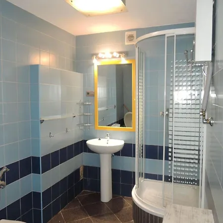 With Private Beach, Cleaning Included Appartement Sulomino